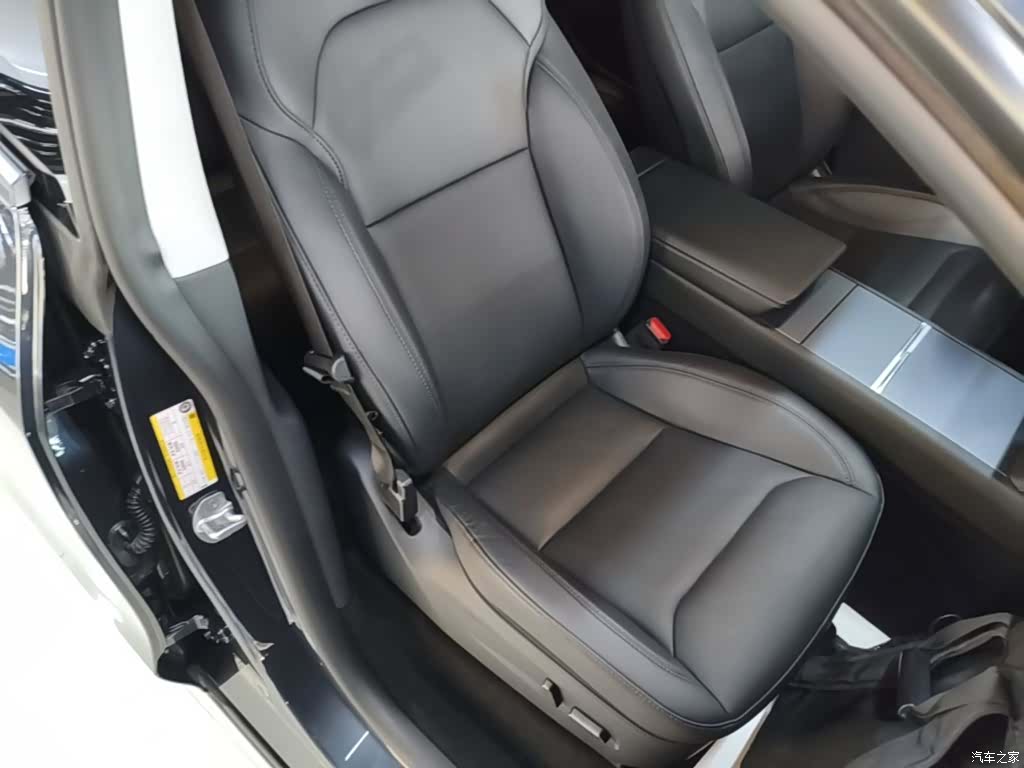 Tesla Model Y, 2025 25
