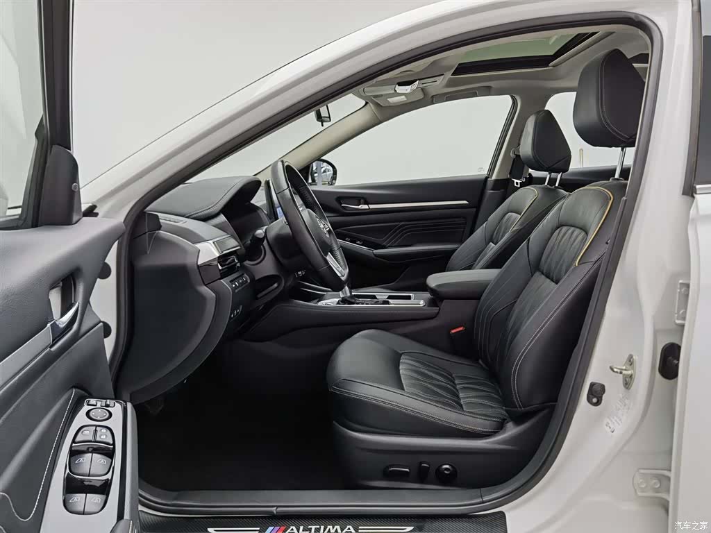 Nissan Teana, 2023 10