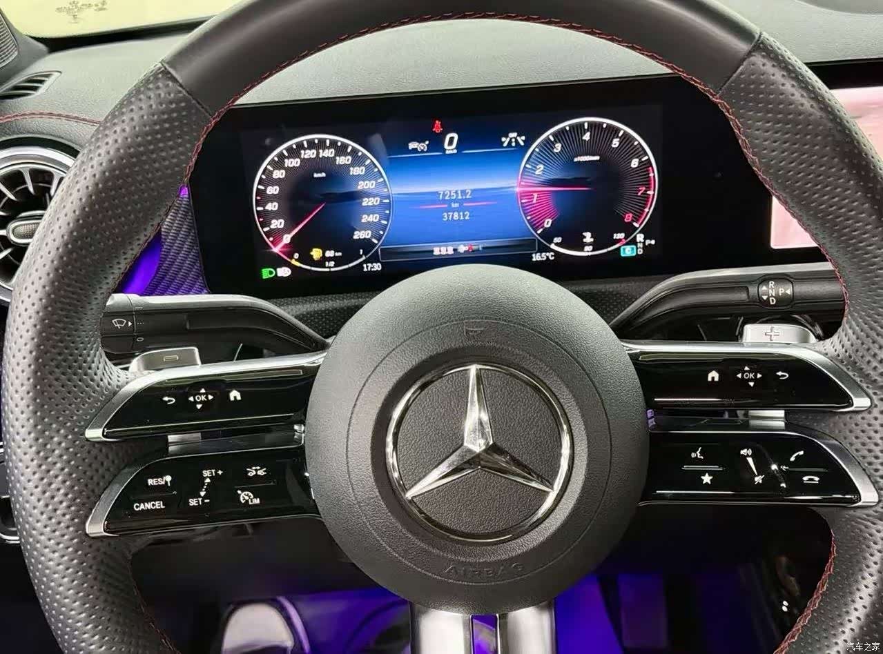Mercedes-Benz A-Class, 2024 13