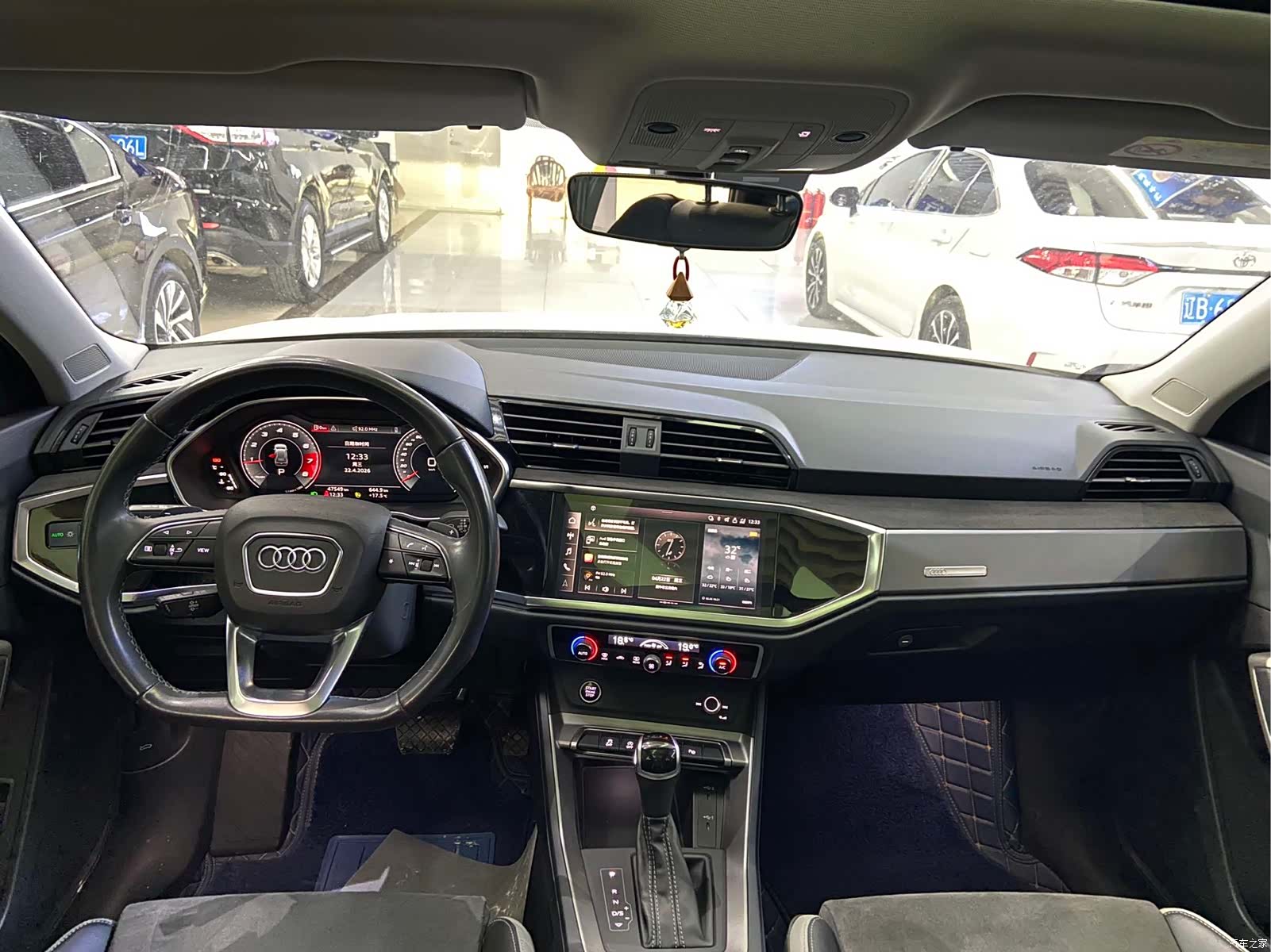 Audi Q3, 2022 9