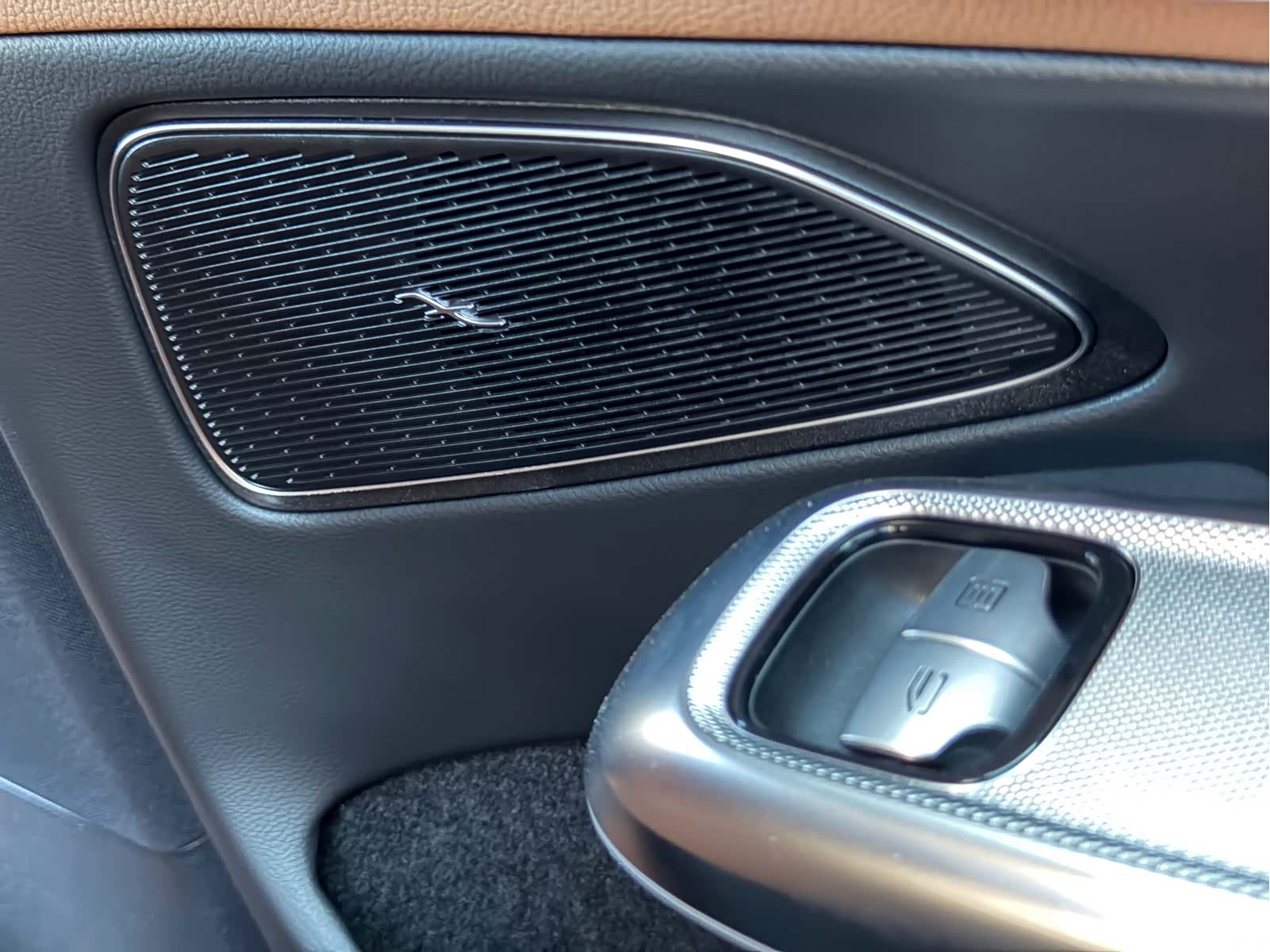 Mercedes-Benz E-Class, 2024 22