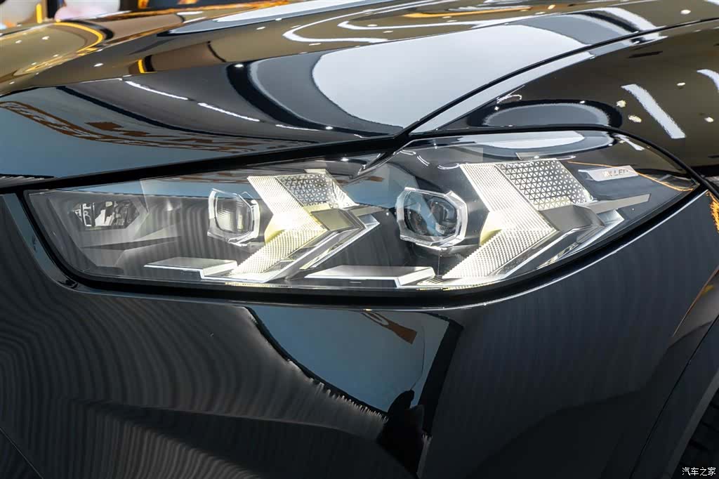 BMW X5, 2025 6