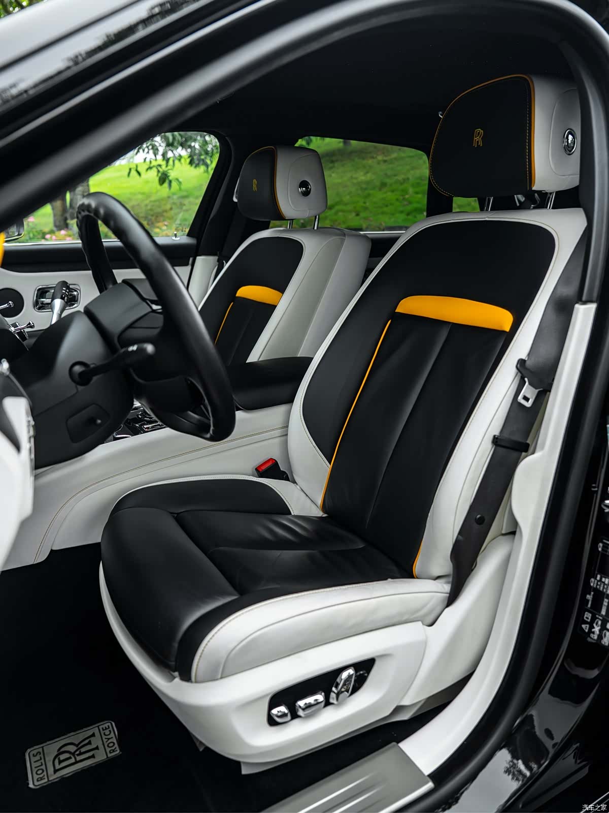 Rolls-Royce Ghost, 2021 8