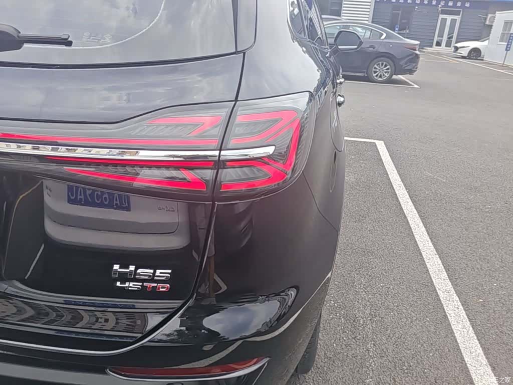 Hongqi HS5, 2024 8