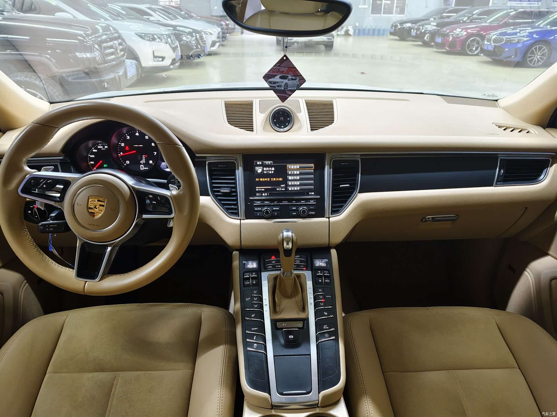 Porsche Macan, 2015 все фото