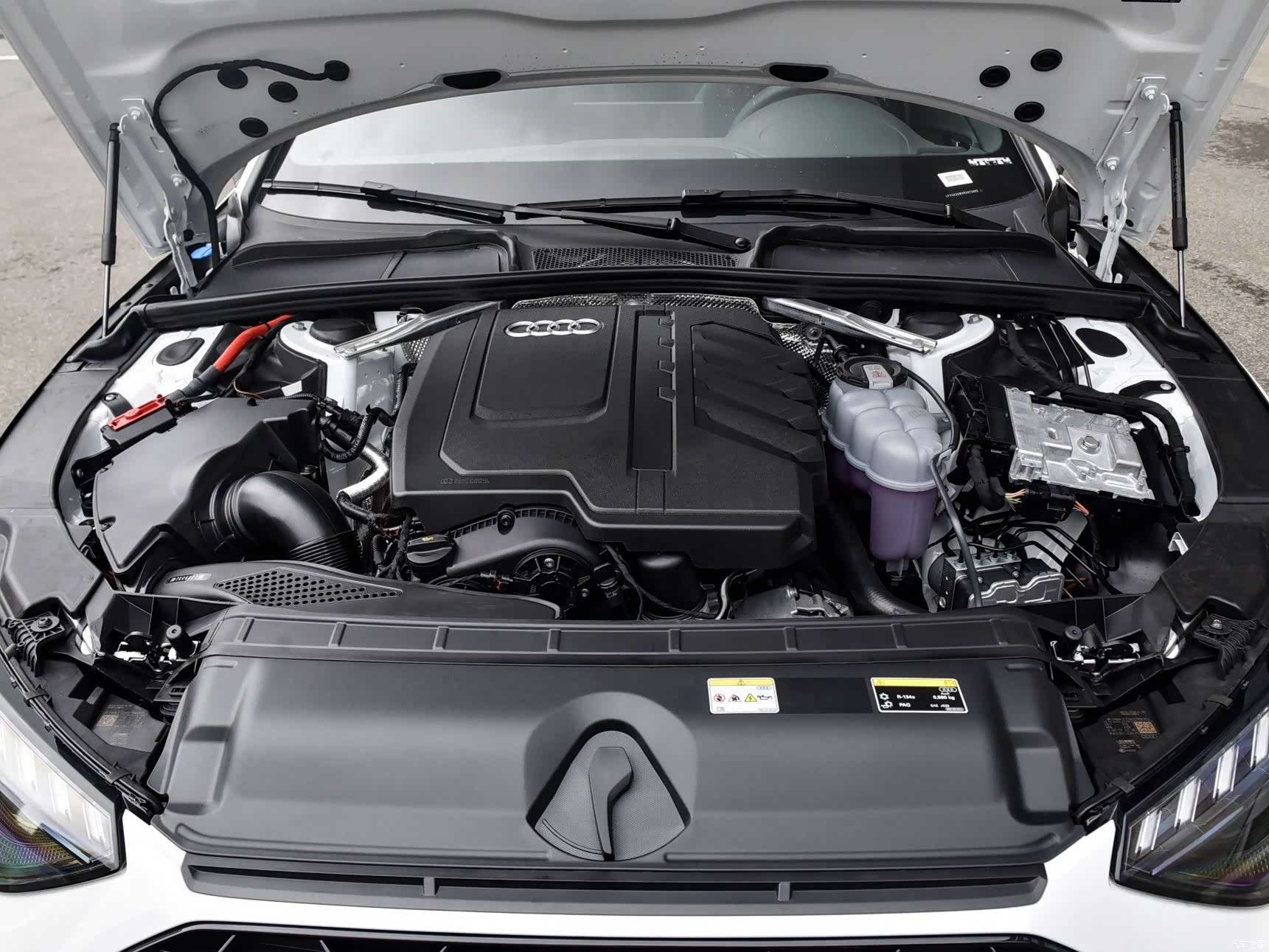 Audi A4L, 2024 22
