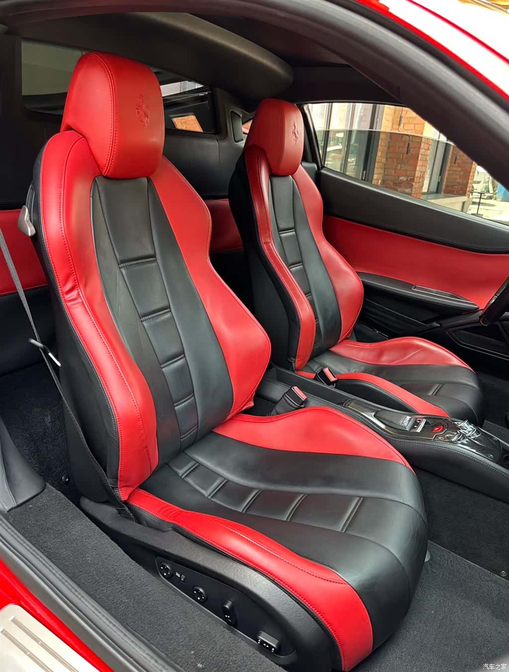 Ferrari 458, 2012 7