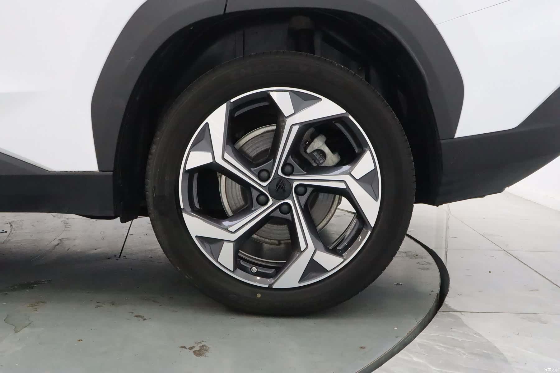 Geely Boyue, 2024 11
