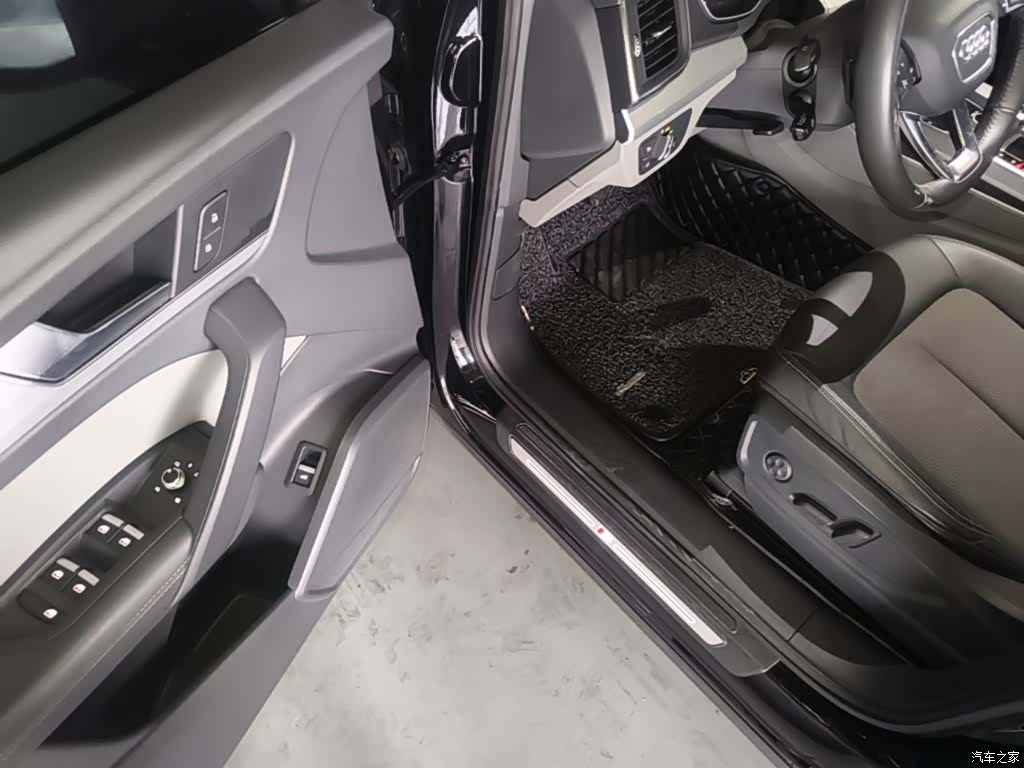 Audi Q5L, 2019 16