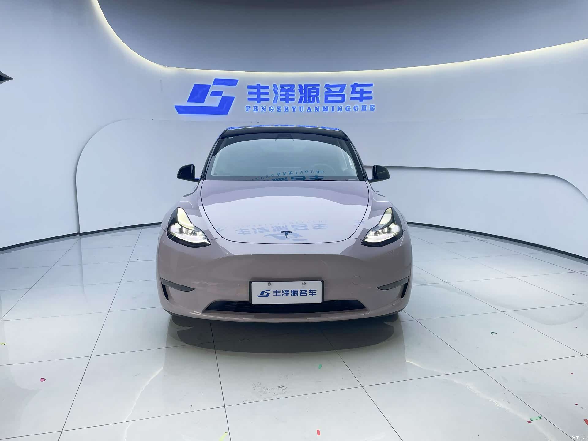 Tesla Model Y, 2022 4