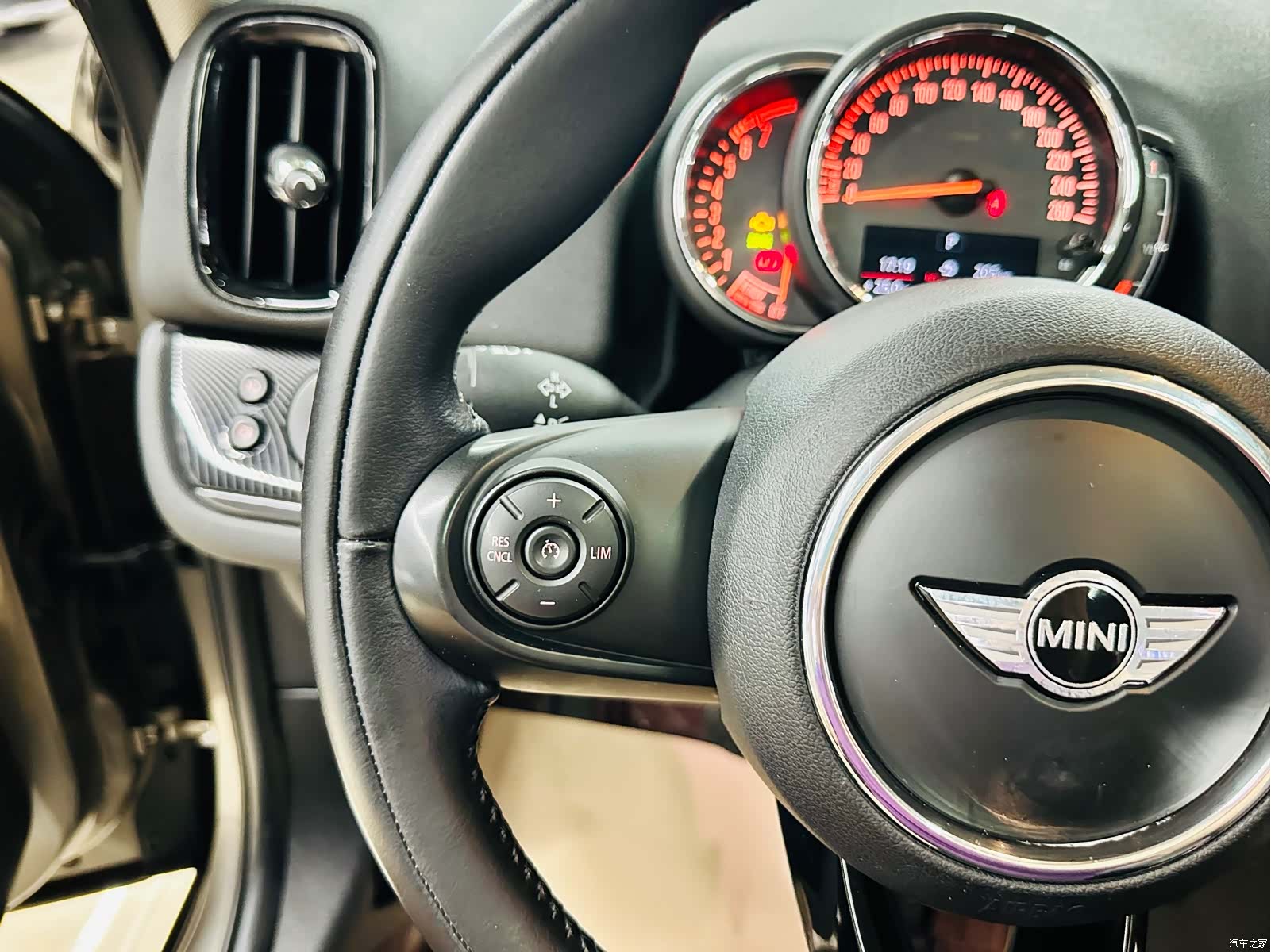 Mini Countryman, 2018 45