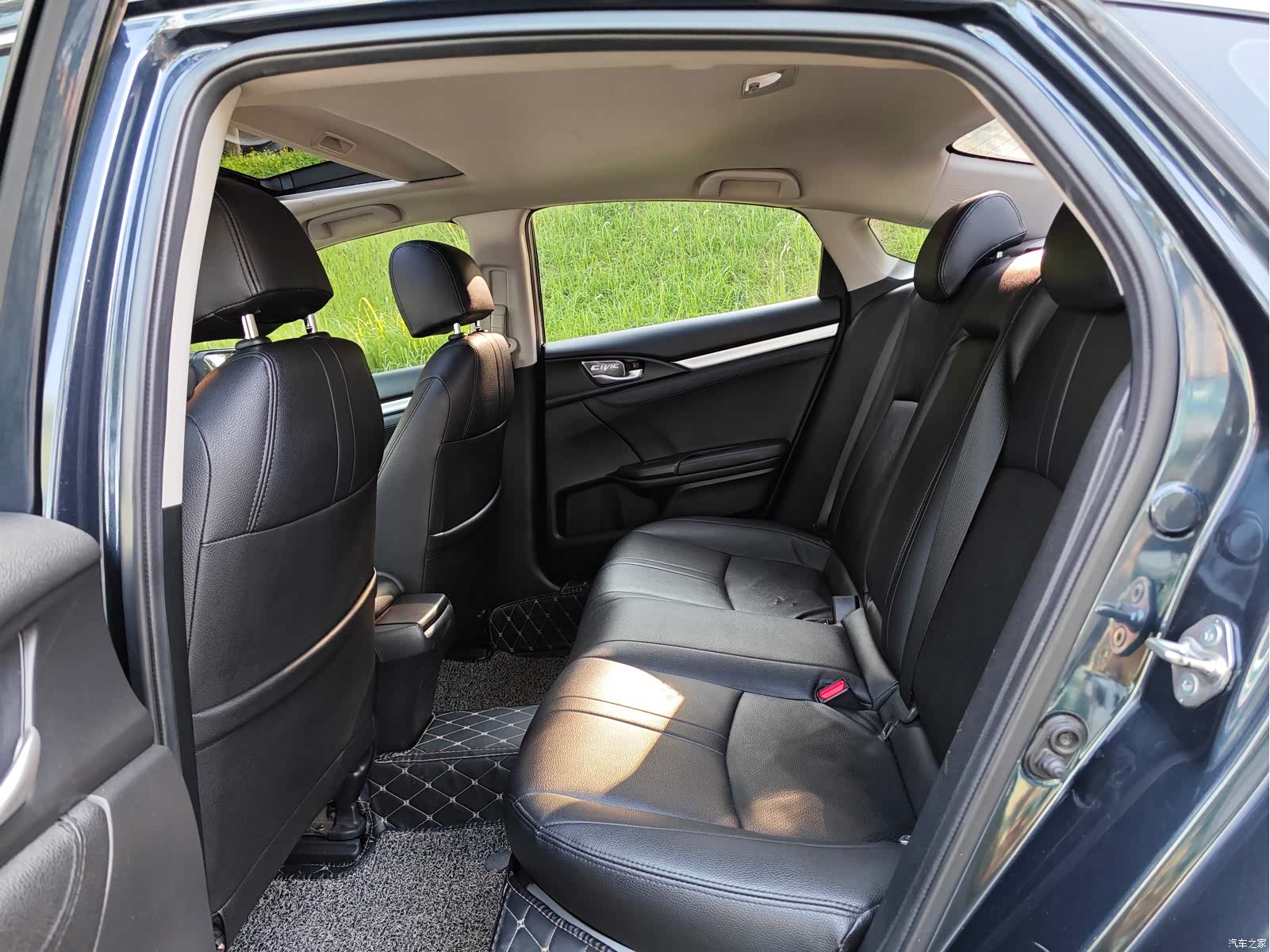 Honda Civic, 2018 12