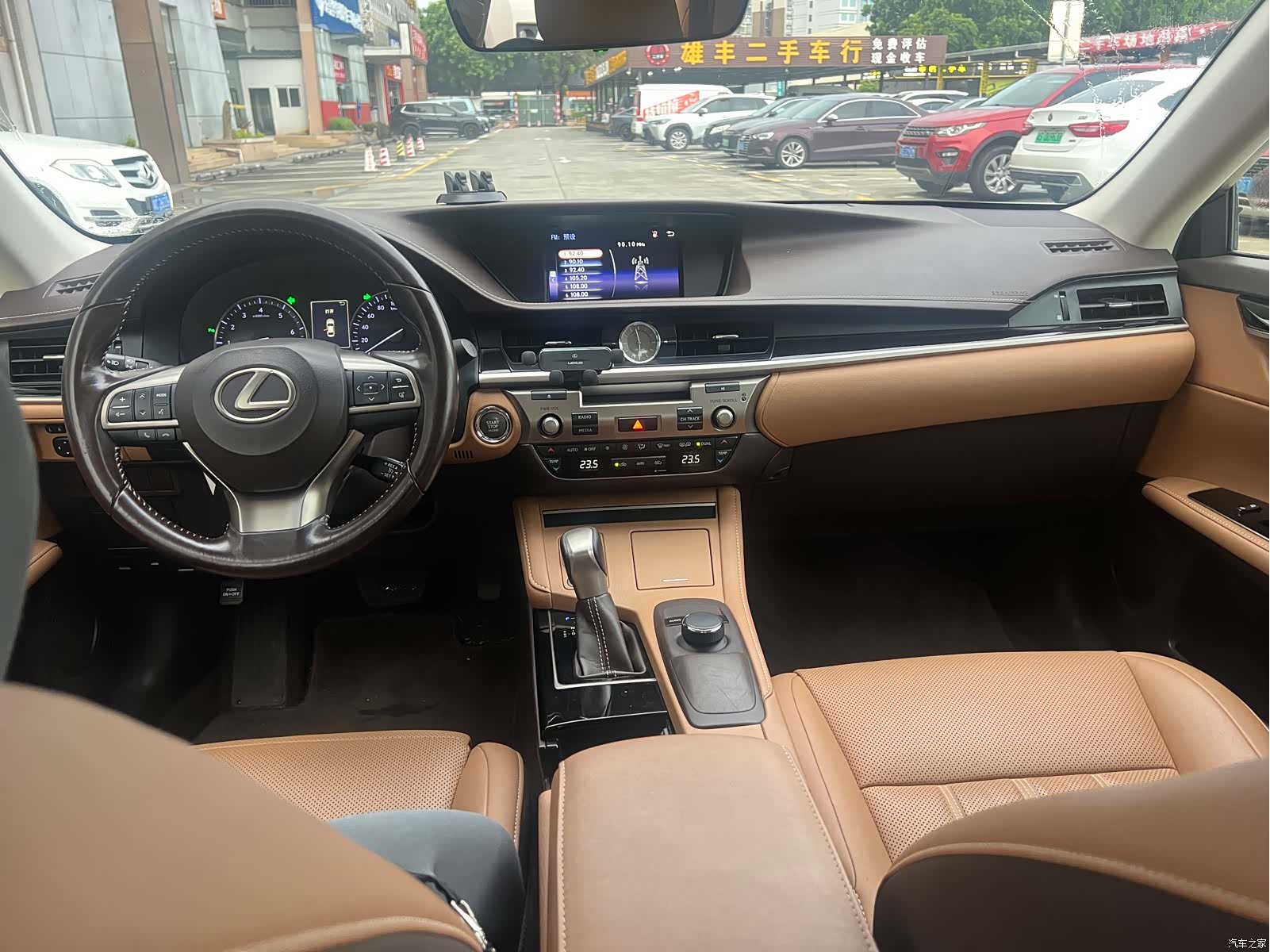 Lexus ES, 2016 6