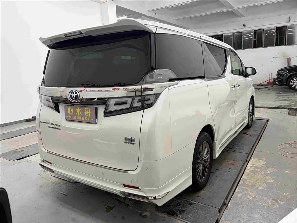 Toyota Vellfire, 2021 2