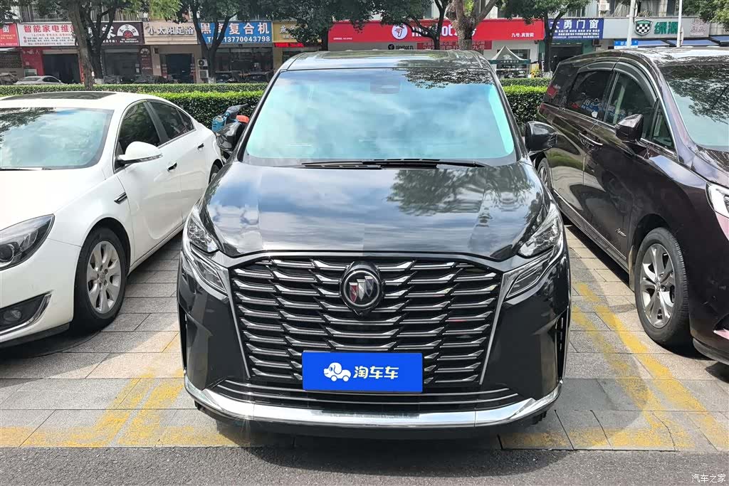 Buick GL8, 2022 2