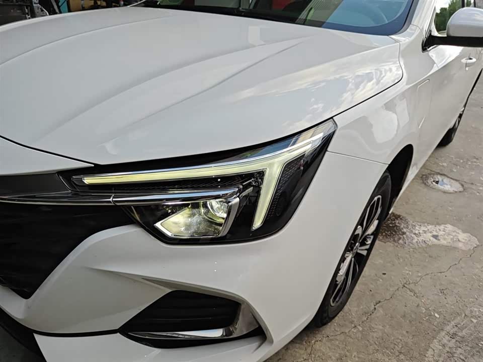 Roewe i6 MAX Roewe i6 MAX