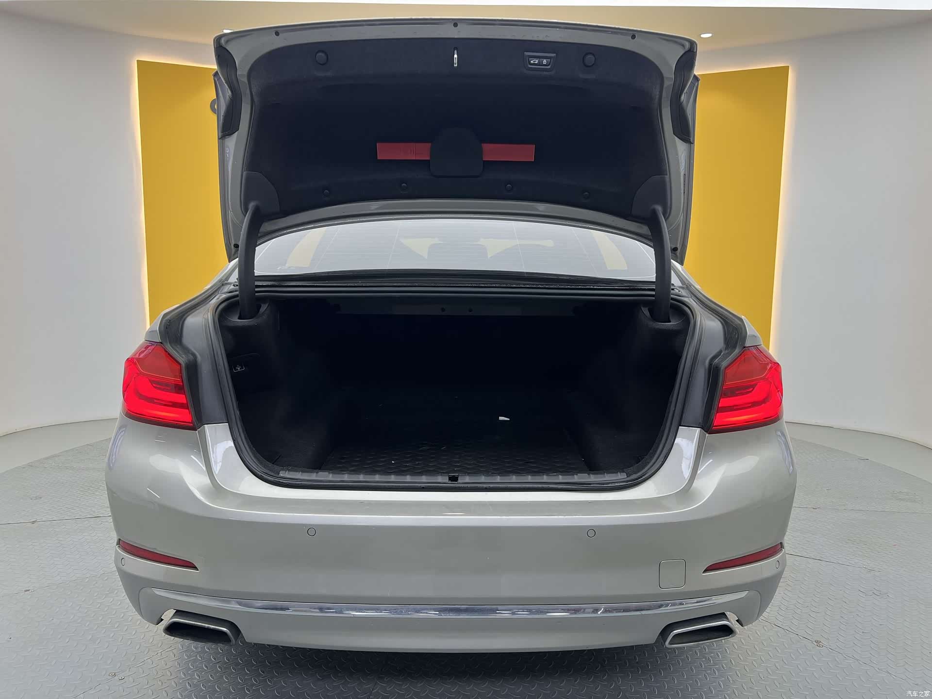 BMW 5 Series, 2018 33
