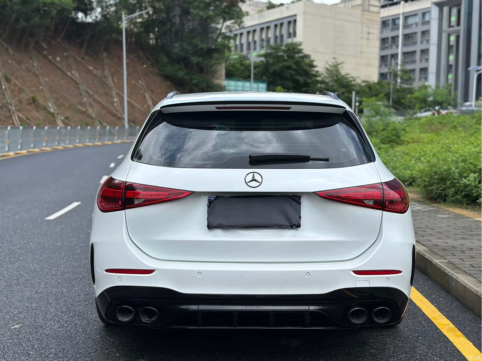 Mercedes-Benz C-Class, 2024 4
