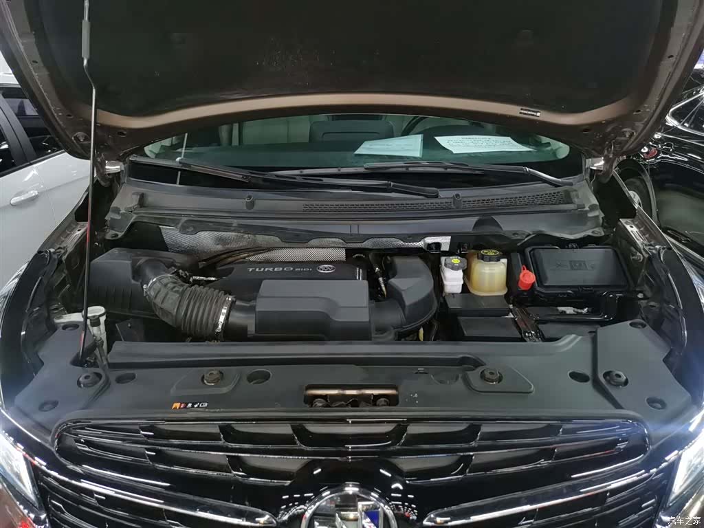 Buick GL8, 2021 10