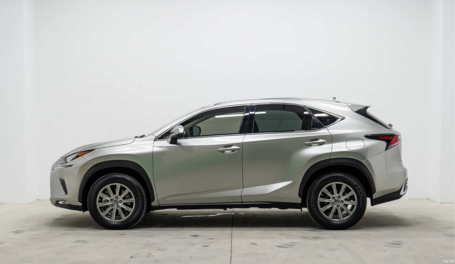 Lexus NX, 2021 8