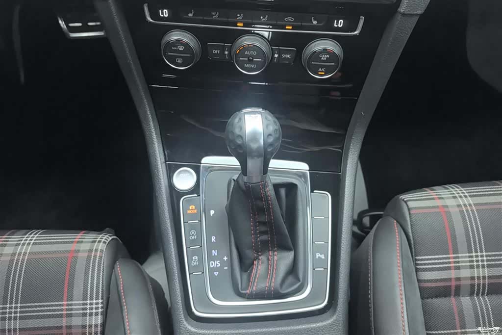 Volkswagen Golf, 2019 16