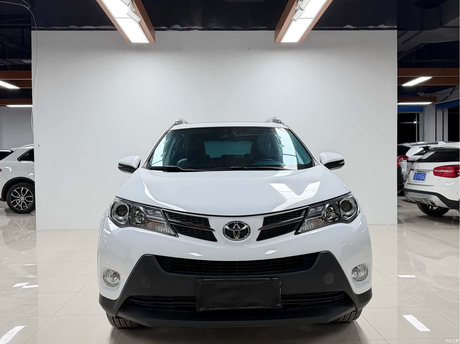 Toyota RAV4, 2015 3