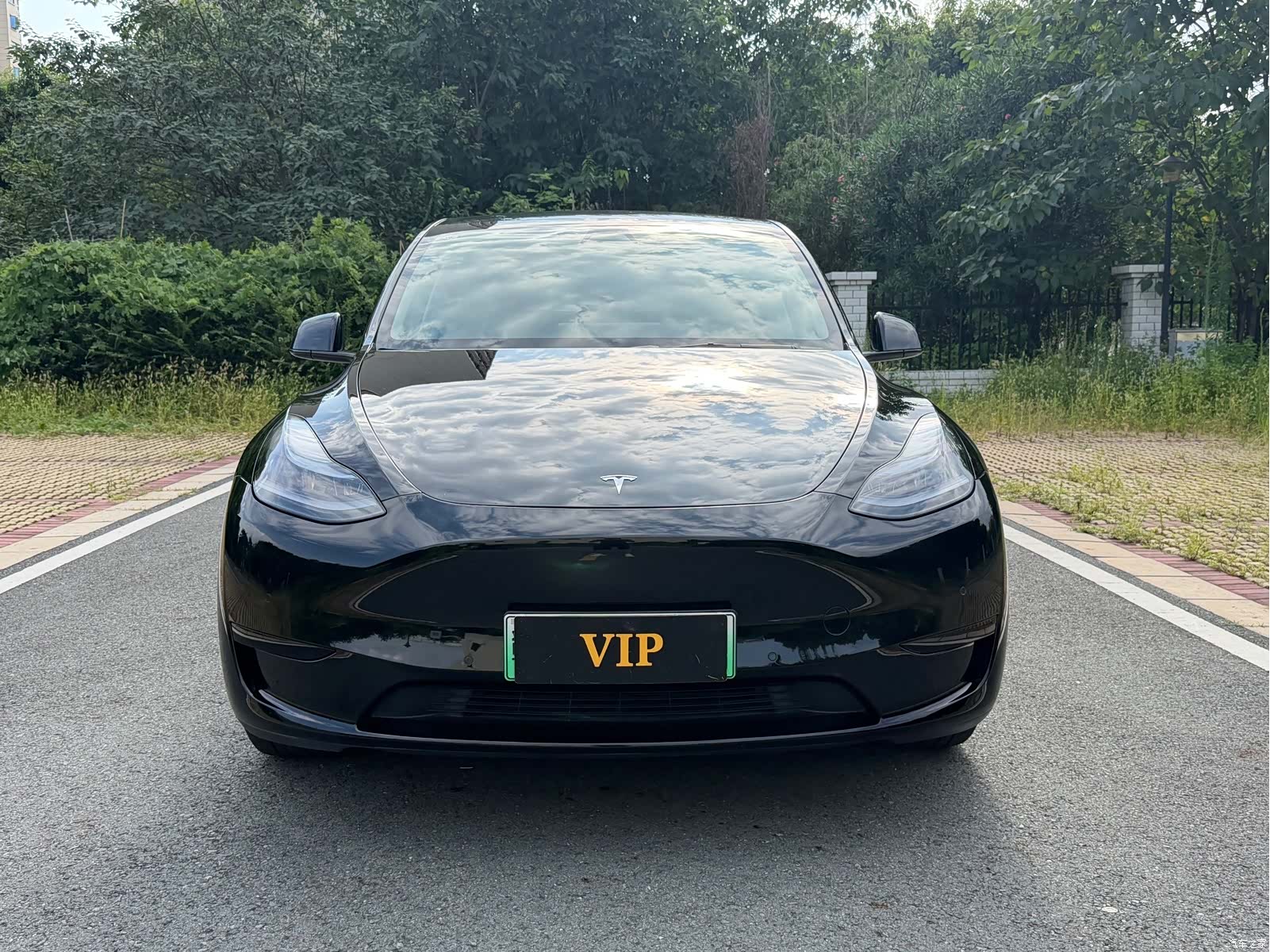 Tesla Model Y, 2023 2