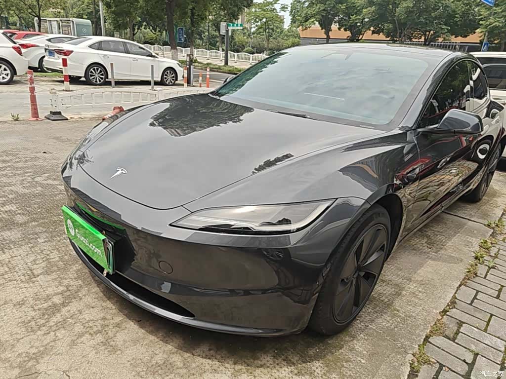 Tesla Model 3, 2024 2