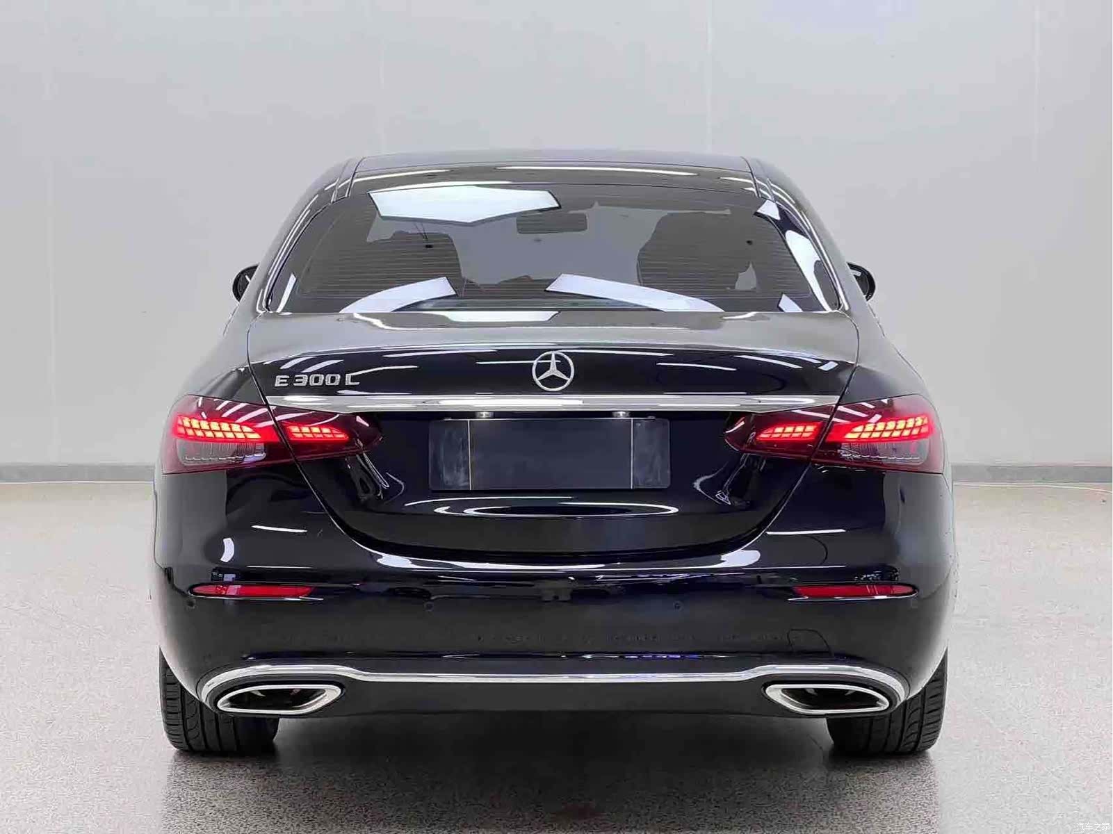 Mercedes-Benz E-Class, 2023 31