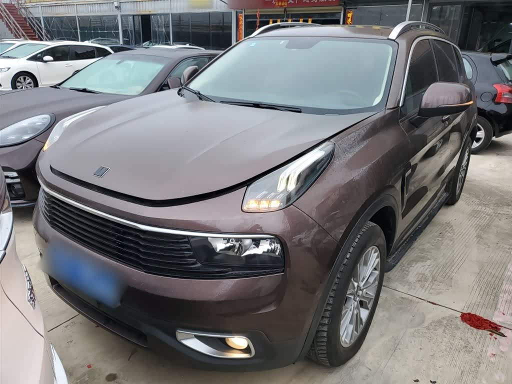 Lynk & Co 01 2017 2.0T