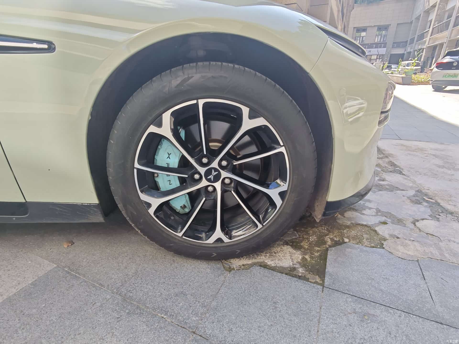 Xpeng P7, 2021 8