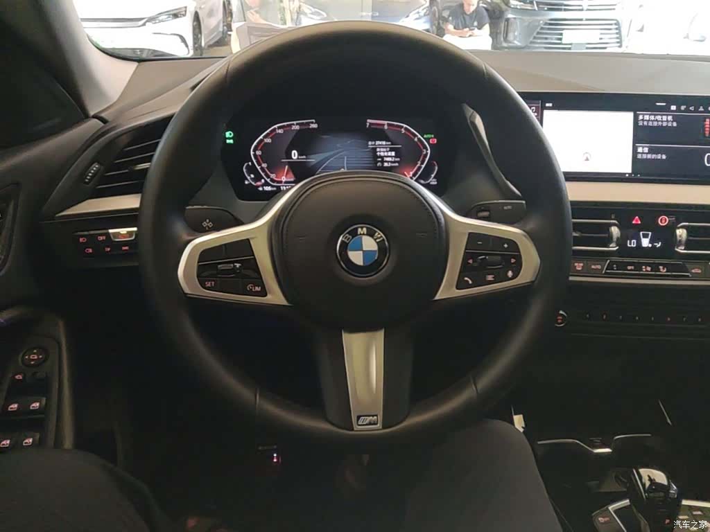 BMW 2 Series, 2022 11