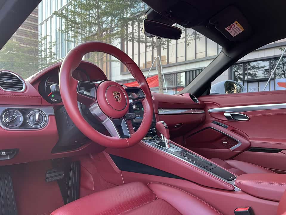 Porsche 718