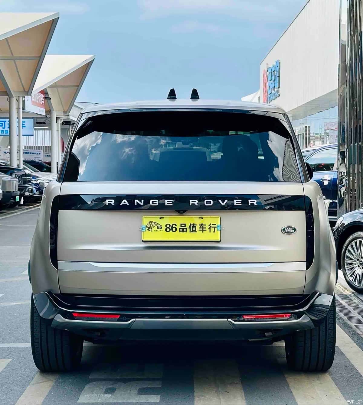 Land Rover Range Rover, 2024 3