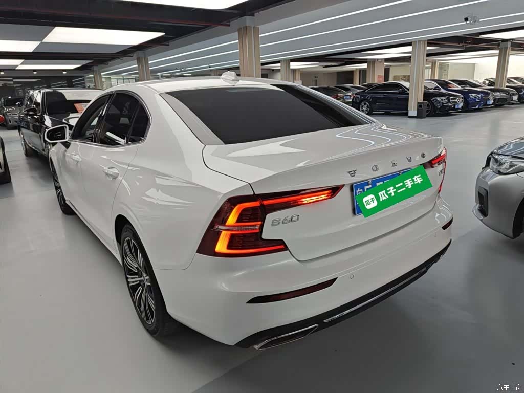 Volvo S60, 2020 все фото