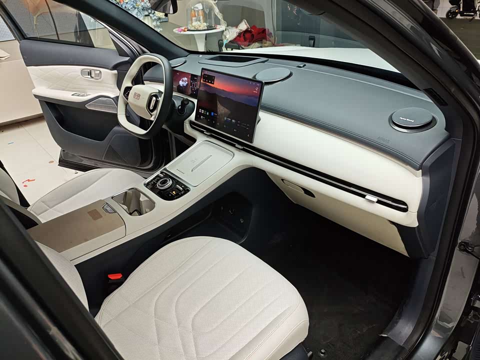 Geely Galaxy Galaxy Starship 7