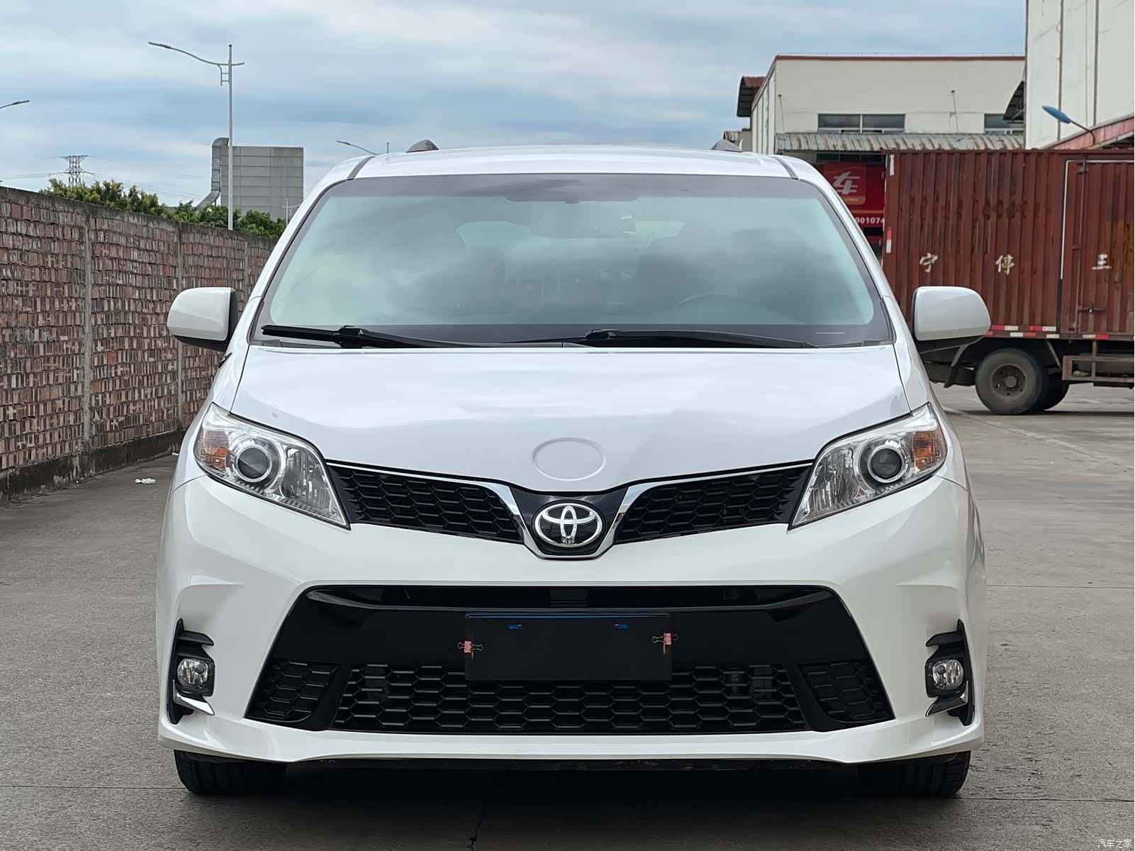 Toyota Sienna, 2016 2
