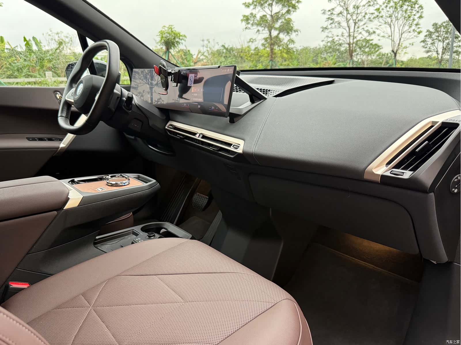 BMW iX, 2023 6