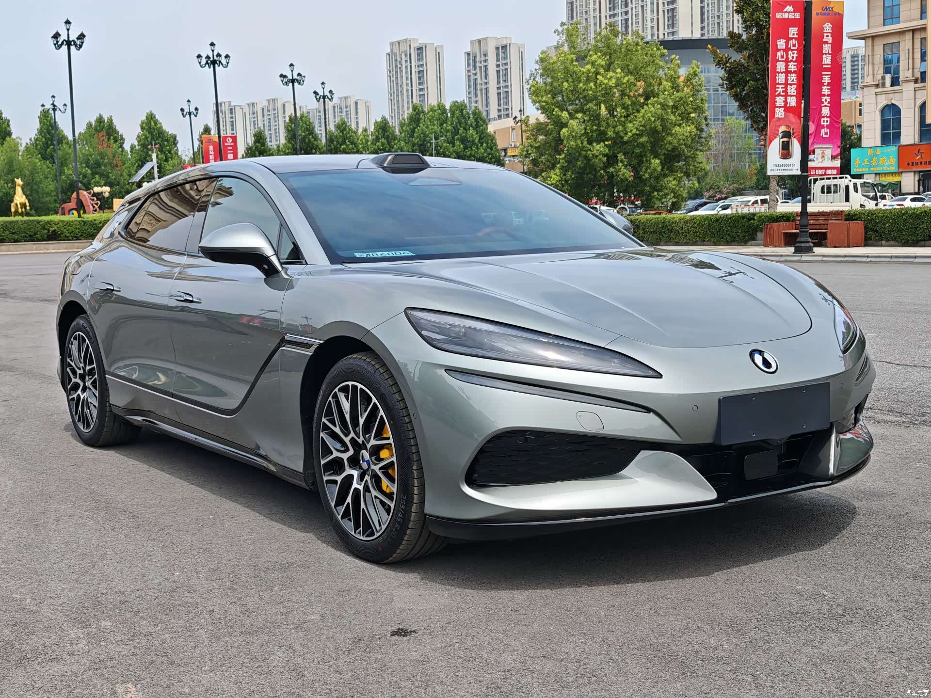Denza Z9GT, 2026 3