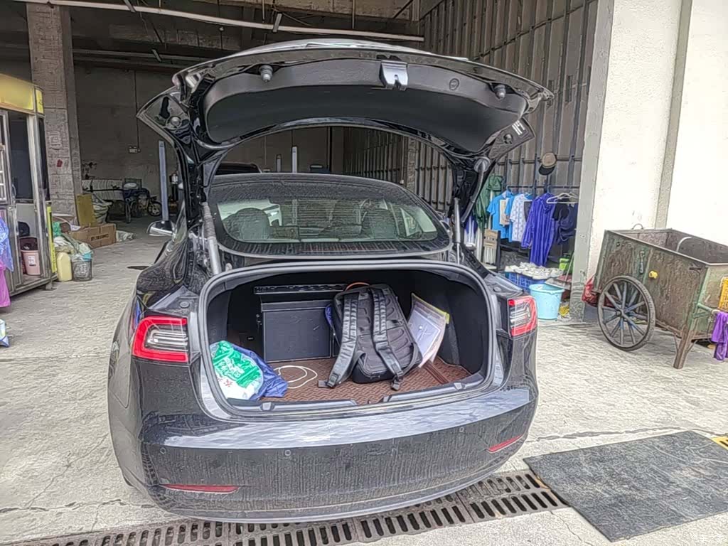 Tesla Model 3, 2023 19