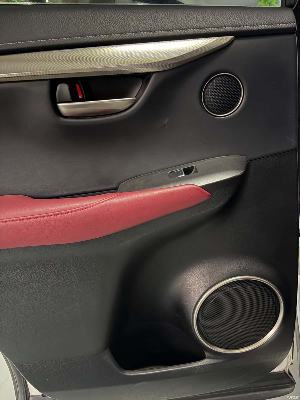 Lexus NX, 2020 11