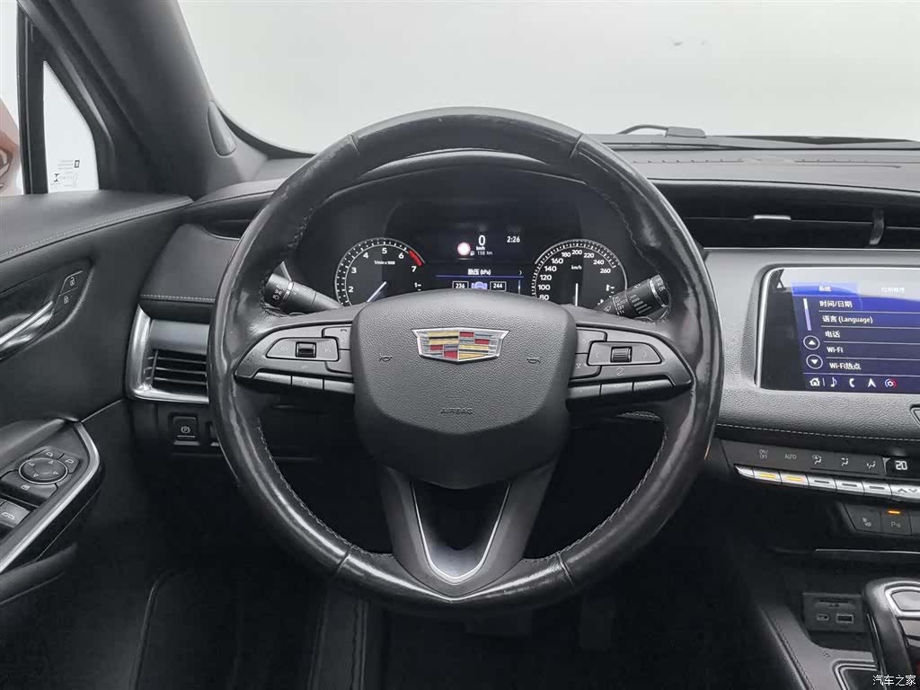 Cadillac XT4, 2019 11