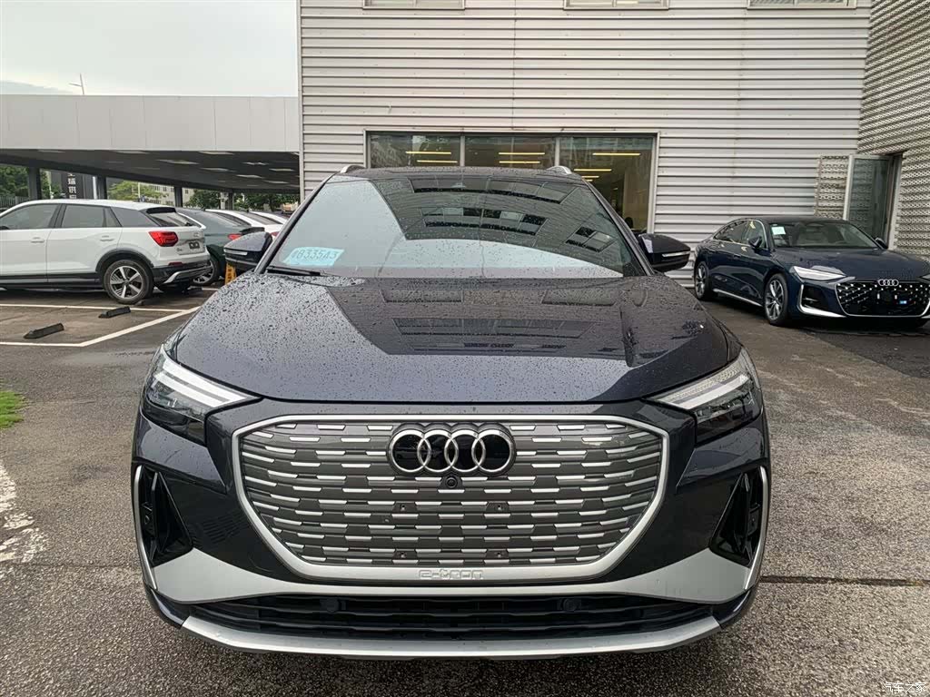 Audi Q4 e-tron, 2024 2