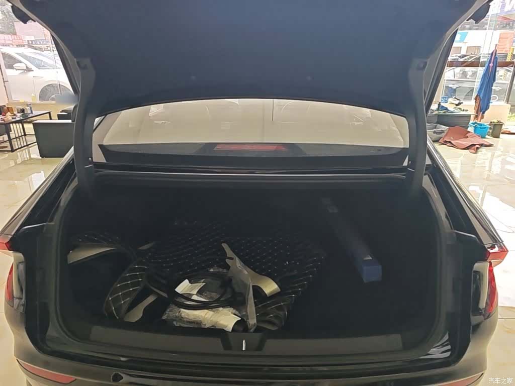 Wuling Starlight, 2026 19