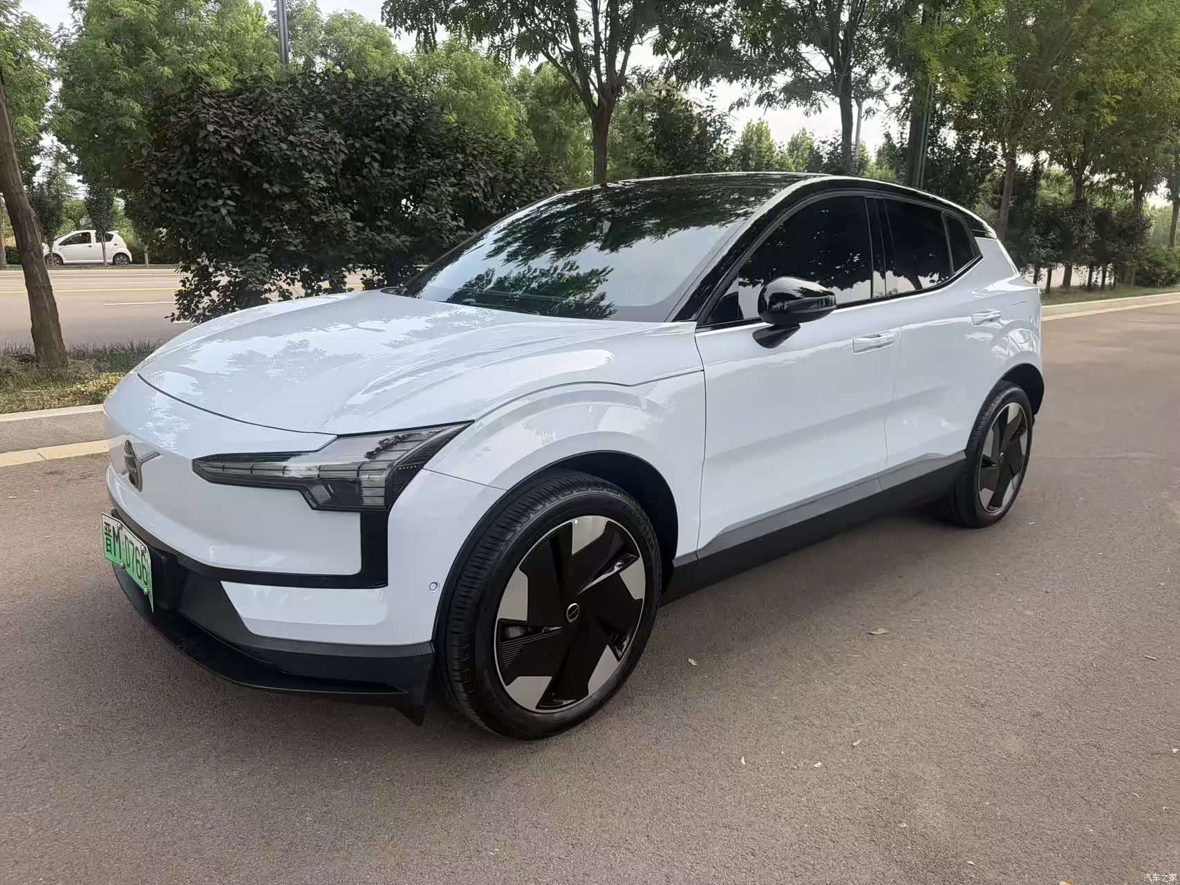 Volvo EX30, 2024 1