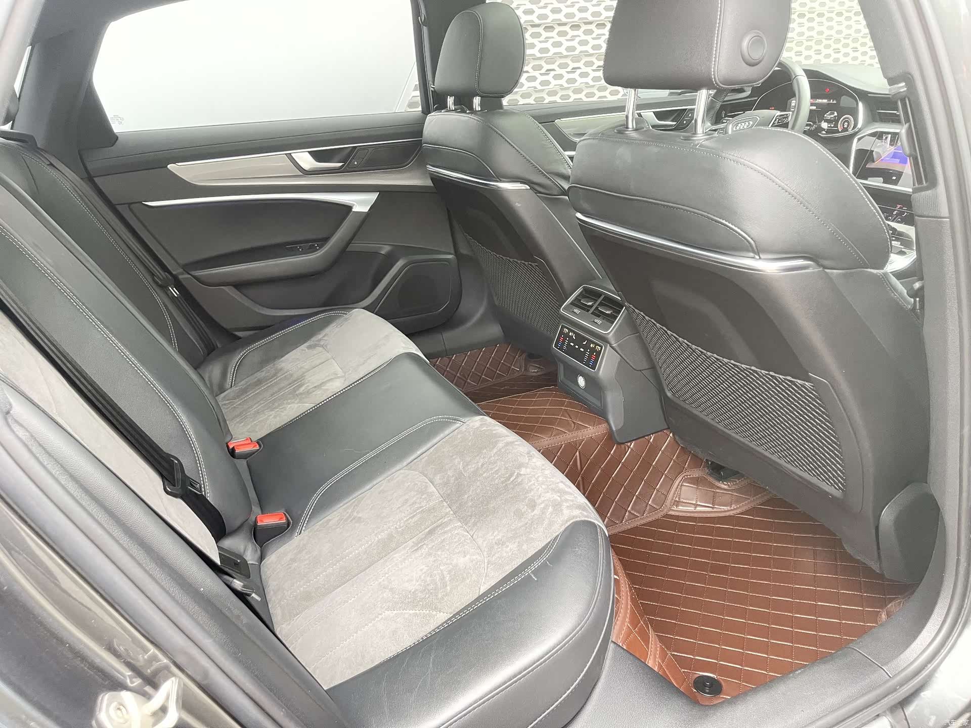 Audi A6L, 2021 10
