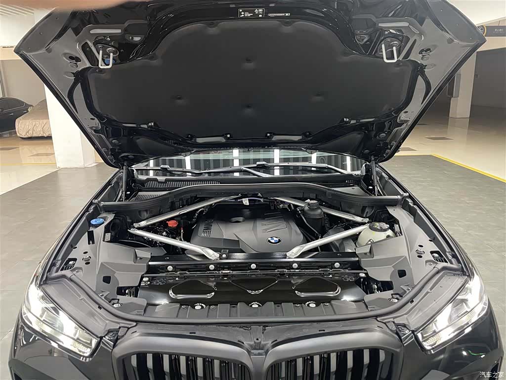 BMW X5, 2025 15