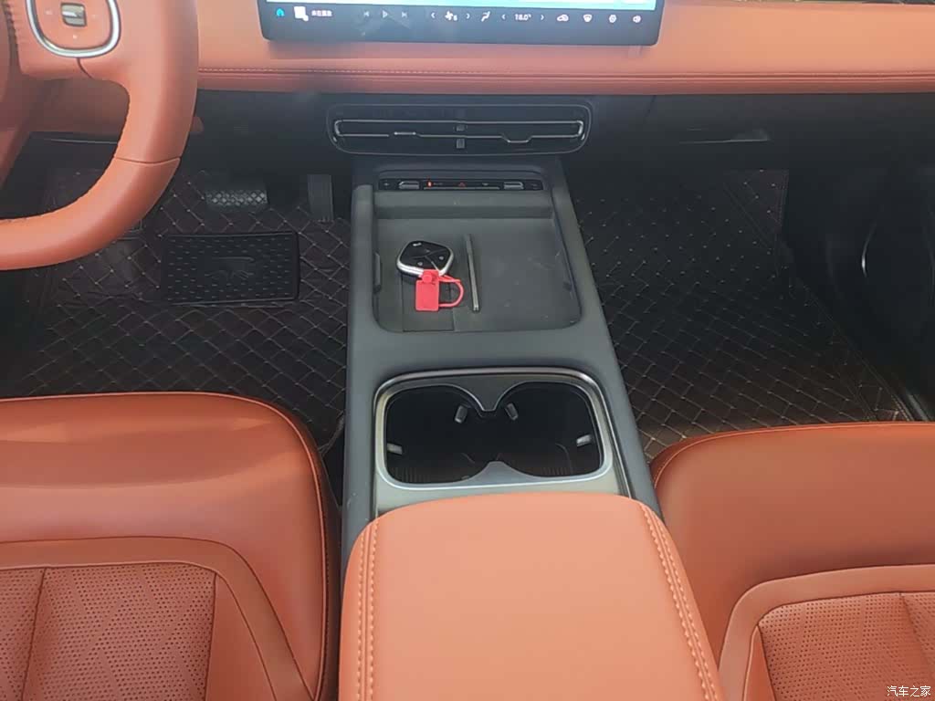 Wuling Starlight, 2025 14