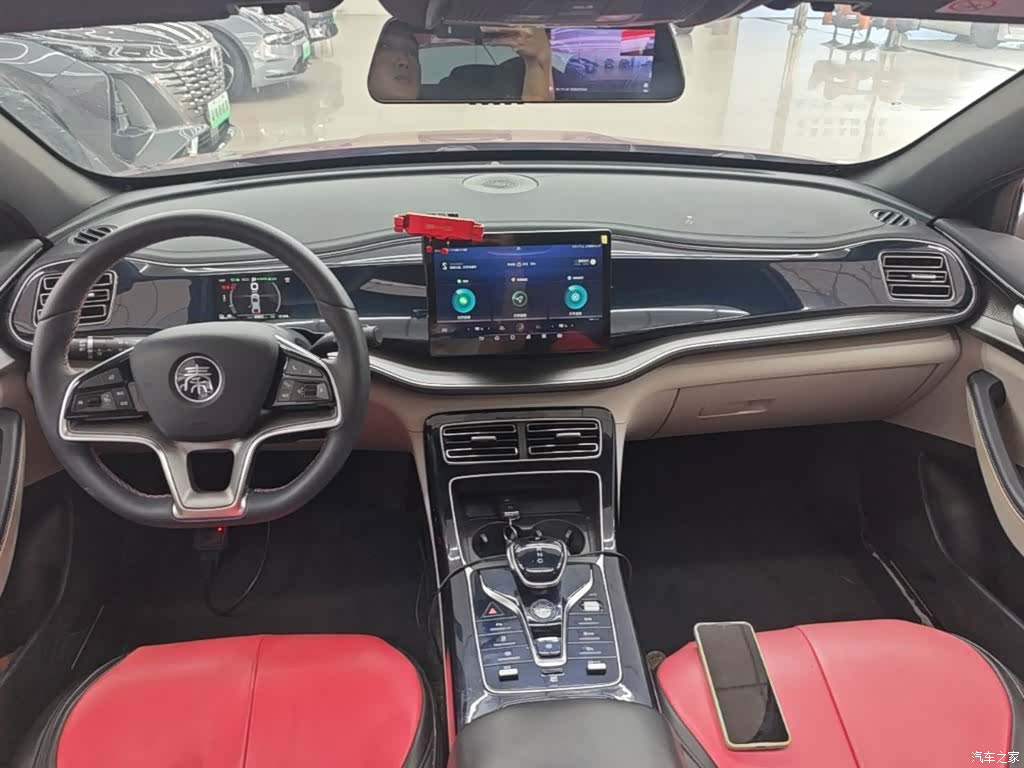 BYD Qin, 2022 10