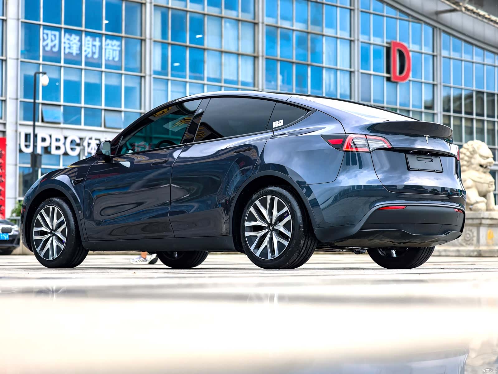 Tesla Model Y, 2024 все фото